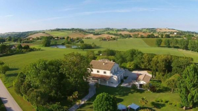 Гостиница B&B Luna Bianca  Trecastelli
